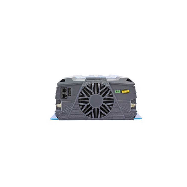 Cotek Siniaaltoinvertteri 1200W 230VAC/12V laturilla