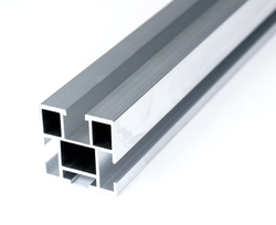 WISOL asennuskisko 3280mm