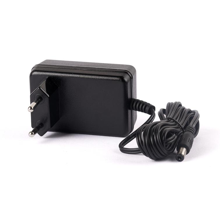 1S 3.6V - 3.7V (4.2V) Laturi 2A, DC Plugilla