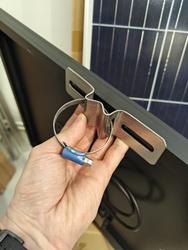 Aurinkopaneelin kiinnike putkeen 2kpl