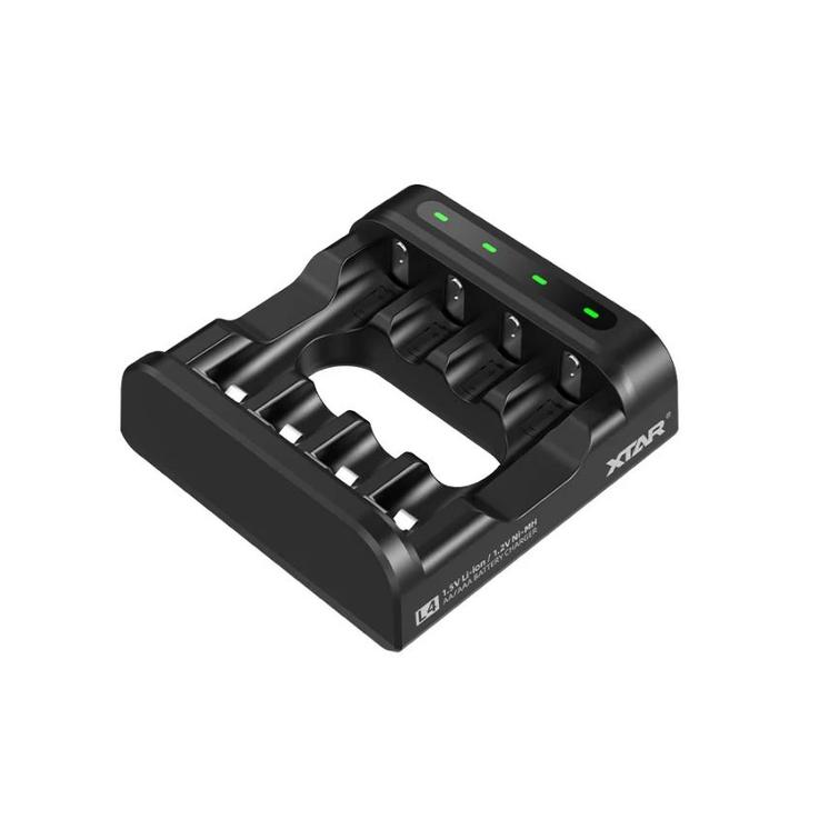Xtar L4 laturi AA / AAA 1.2V / 1.5V Nimh / Li-ion