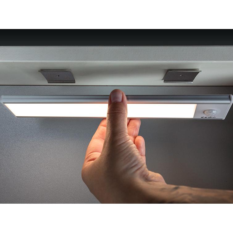 Ladattava LED sisävalo 23cm